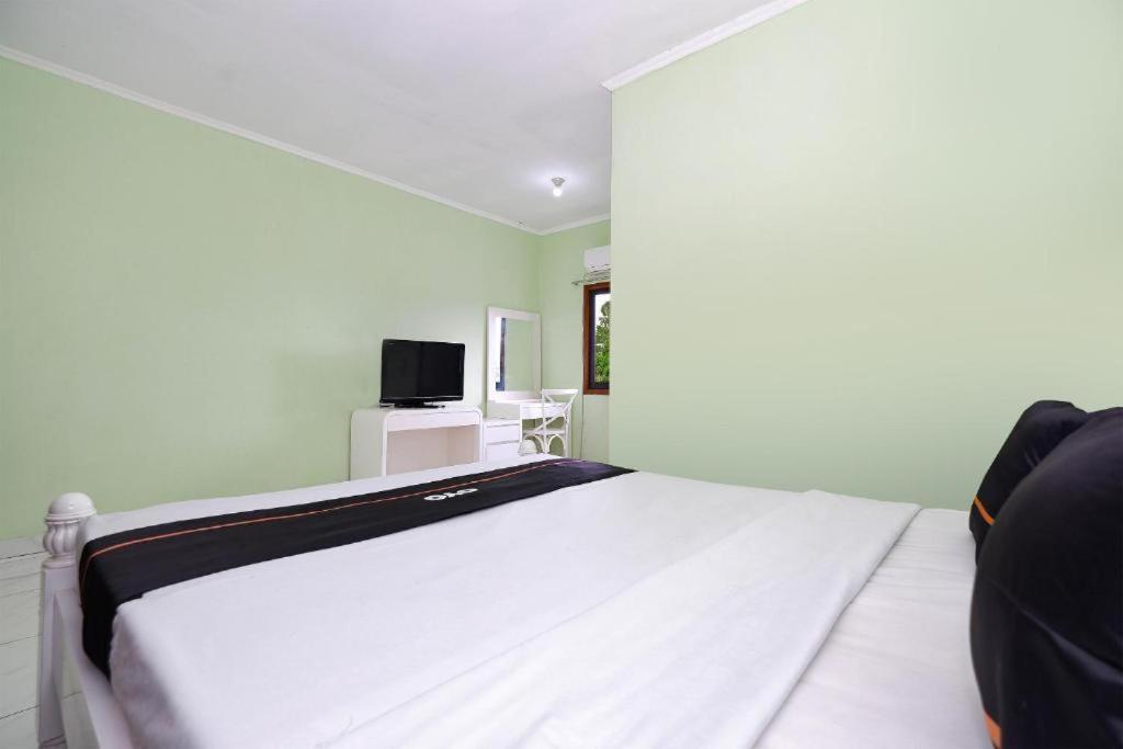 Guest House Gethsemane Salatiga Exterior photo