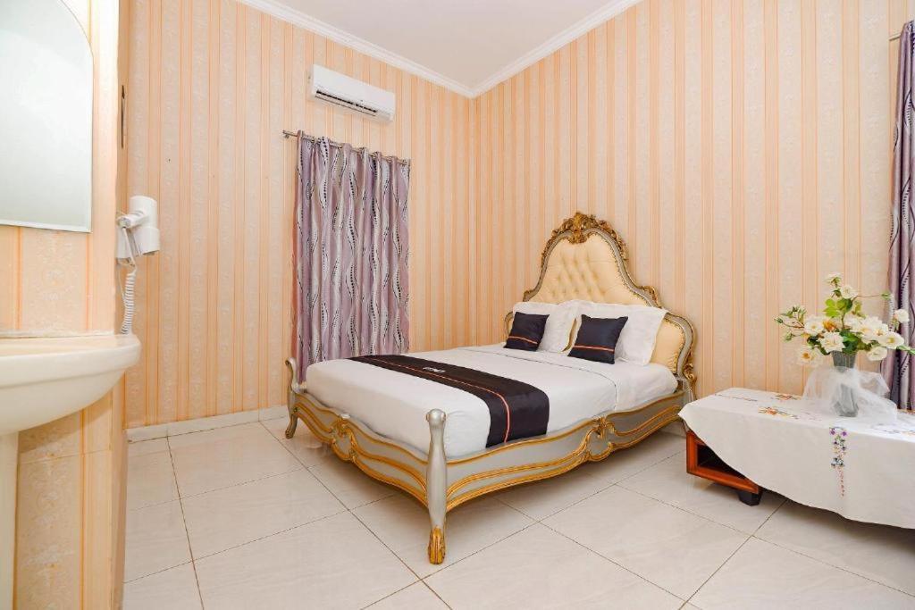 Guest House Gethsemane Salatiga Exterior photo